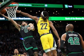 爱游戏平台中心-包含凯尔特人击败老对手巴萨，晋级之路一路高歌的词条