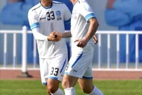 爱游戏官方入口-窗口期波士顿凯尔特人调整名单以备欧超杯；刷新队史纪录环节打磨；压力陡增；更衣室氛围转暖的简单介绍